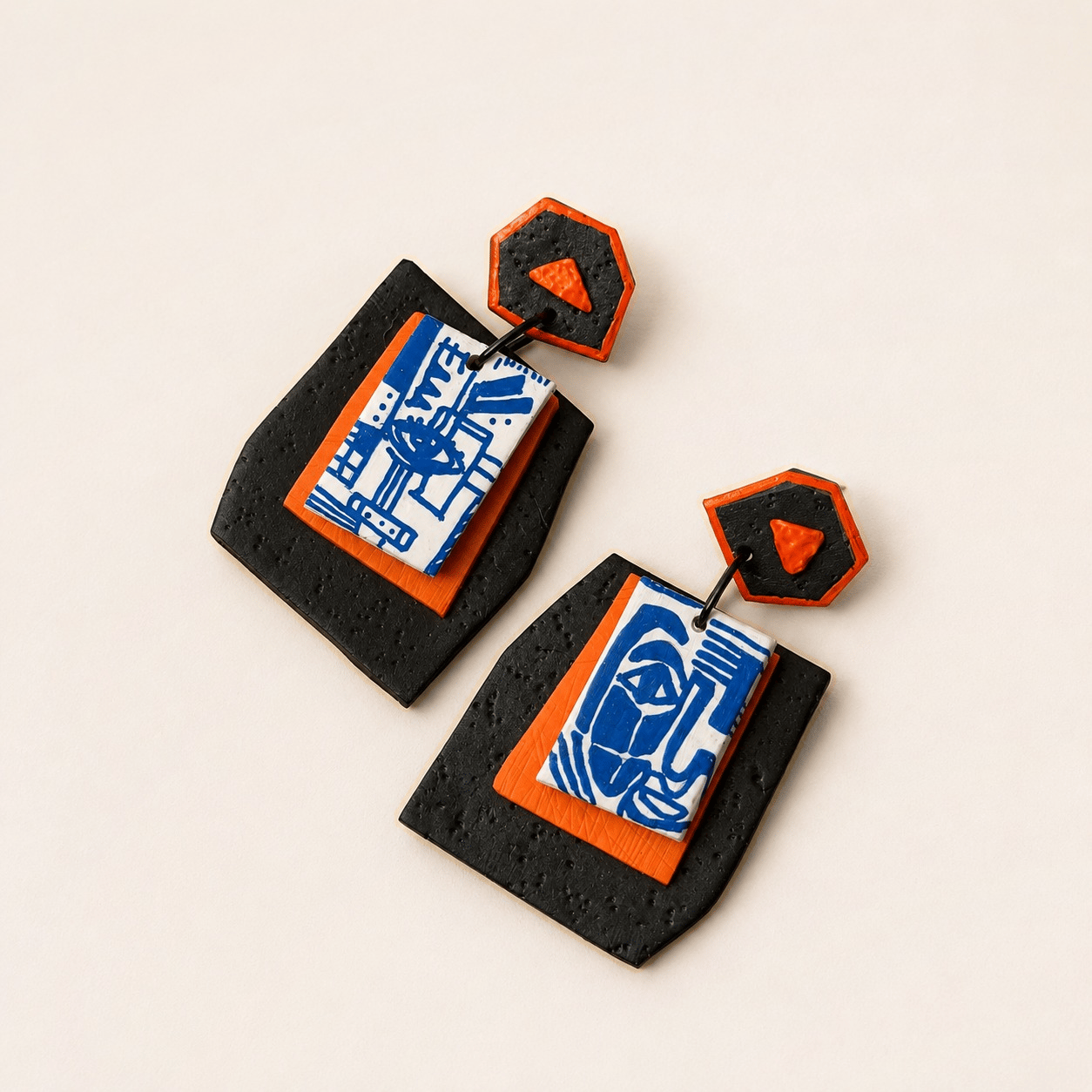 Pictura — Orange/Black